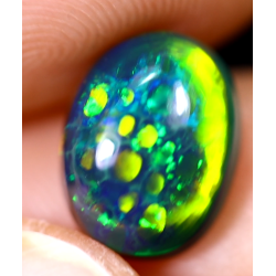 Opale éthiopienne AAA 1.95 carats
