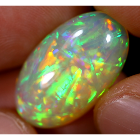 Opale éthiopienne rainbow 9.55 carats TOP GRADE