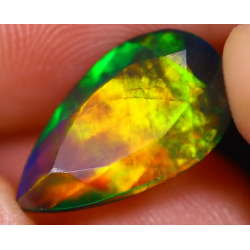 Opale Ethiopienne facettée AAA 3.60 carats