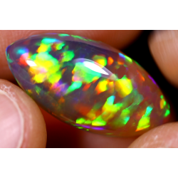 Opale éthiopienne 8,05 carats TOP GRADE
