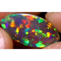Opale éthiopienne 8,05 carats TOP GRADE