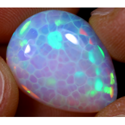 Opale éthiopienne 6.20 carats TOP GRADE