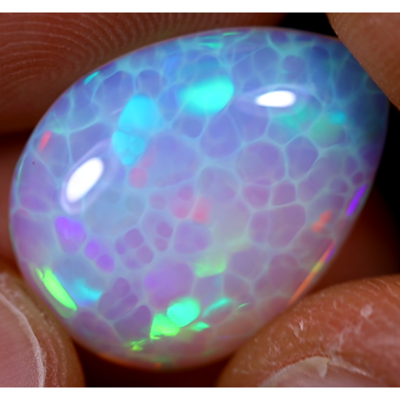 Opale éthiopienne 6.20 carats TOP GRADE