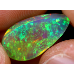 Opale éthiopienne 4.45 carats TOP GRADE