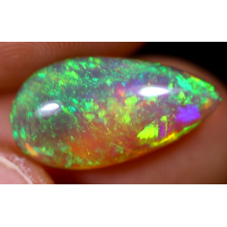 Opale éthiopienne 4.45 carats TOP GRADE