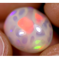 Opale éthiopienne 5.10 carats TOP GRADE