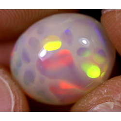 Opale éthiopienne 5.10 carats TOP GRADE