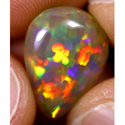 Opale éthiopienne 3,65 carats TOP GRADE