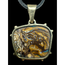 Pendentif opale boulder noix de yowah 28.80 carats