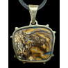 Pendentif opale boulder noix de yowah 28.80 carats