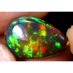 Opale éthiopienne TOP GRADE 6.26 carats