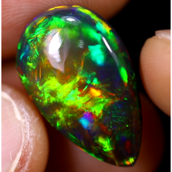 Opale éthiopienne TOP GRADE 6.26 carats