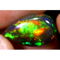 Opale éthiopienne TOP GRADE 6.26 carats