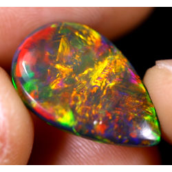 Opale éthiopienne TOP GRADE 6.26 carats