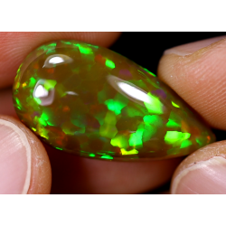 Opale éthiopienne 8.73 carats TOP GRADE
