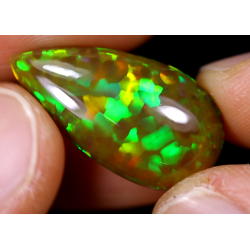 Opale éthiopienne 8.73 carats TOP GRADE