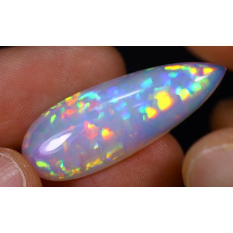 Opale éthiopienne 12,46 carats TOP GRADE