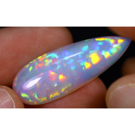 Opale éthiopienne 12,46 carats TOP GRADE