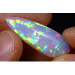 Opale éthiopienne 12,46 carats TOP GRADE