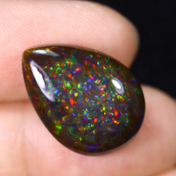 Opale éthiopienne 9.09 carats TOP GRADE