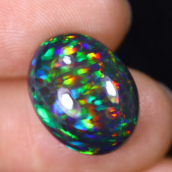 Opale éthiopienne TOP GRADE 5.63 carats