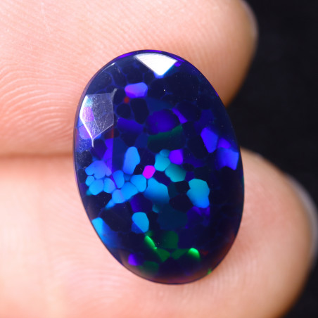 Opale Ethiopienne facettée AAA 3.05 carats