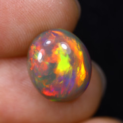 Opale éthiopienne 3.36 carats TOP GRADE