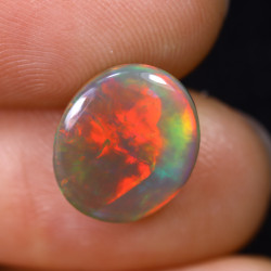 Opale éthiopienne 3.36 carats TOP GRADE