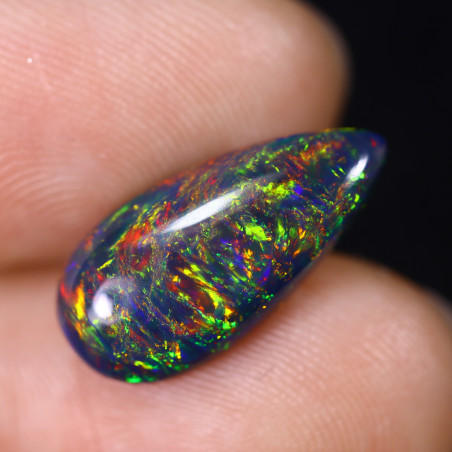 Opale éthiopienne TOP GRADE 3.23 carats
